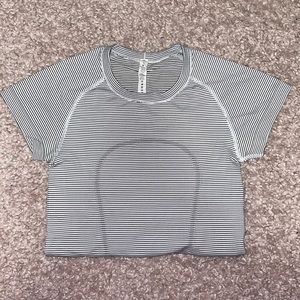 Lululemon swiftly tech short sleeve